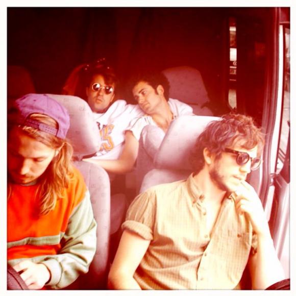 http://music-is-life.cowblog.fr/images/TheVaccines.jpg